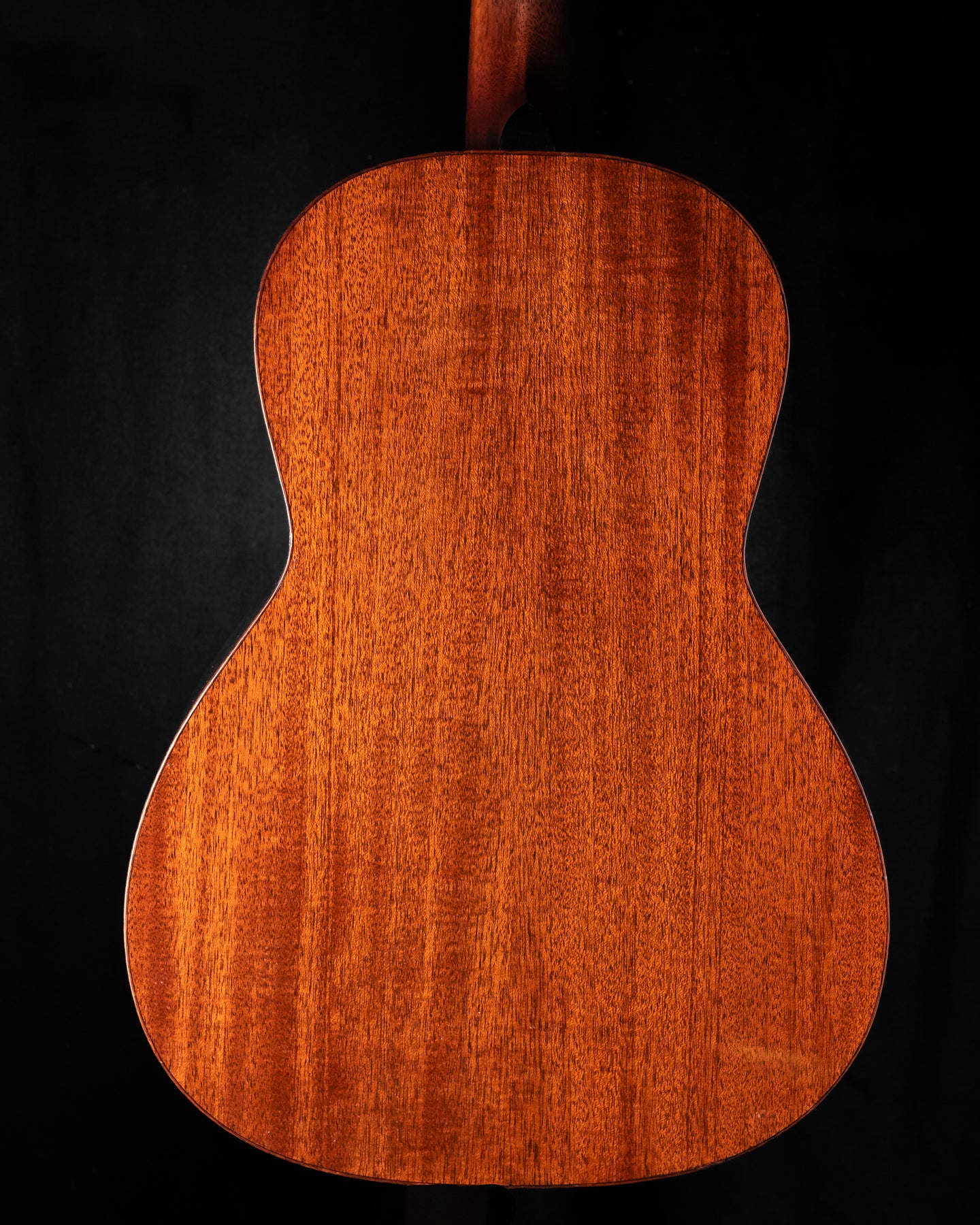 Previously Owned Santa Cruz 1929 00 Mahogany Top/Mahogany Back and Sides