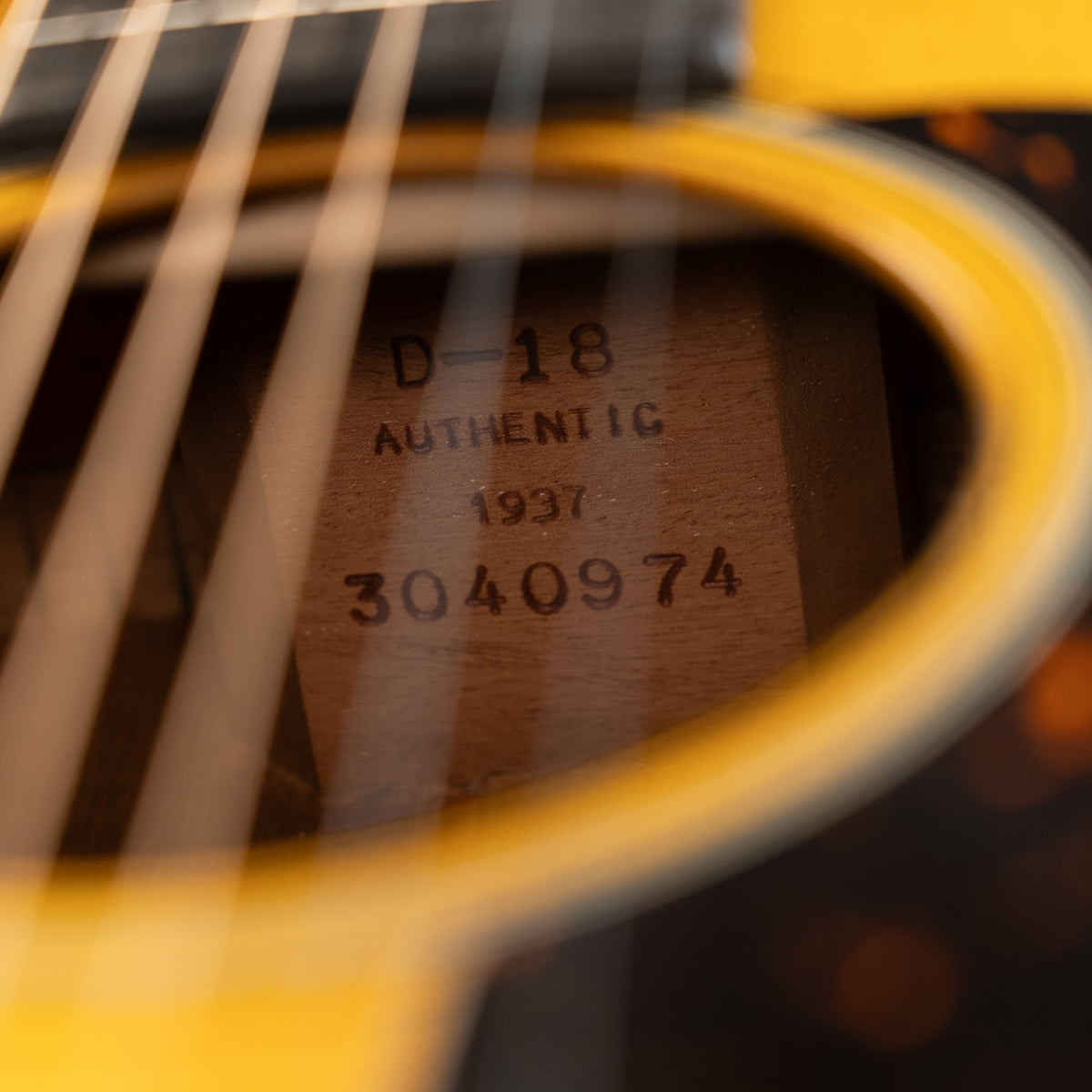 Martin D-18 Authentic Series 1937 VTS Aged
