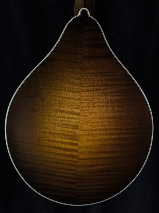 Bourgeois M5A-SB A-Style Mandolin All Torrefied Adirondack/Flame Maple