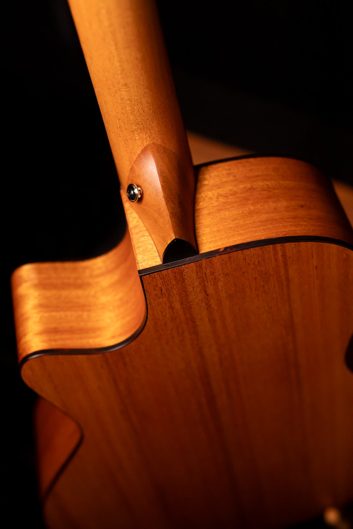 Furch Blue Series 7 String Auditorium Cutaway model Gc-CMa 7 w/Cedar / Mahogany