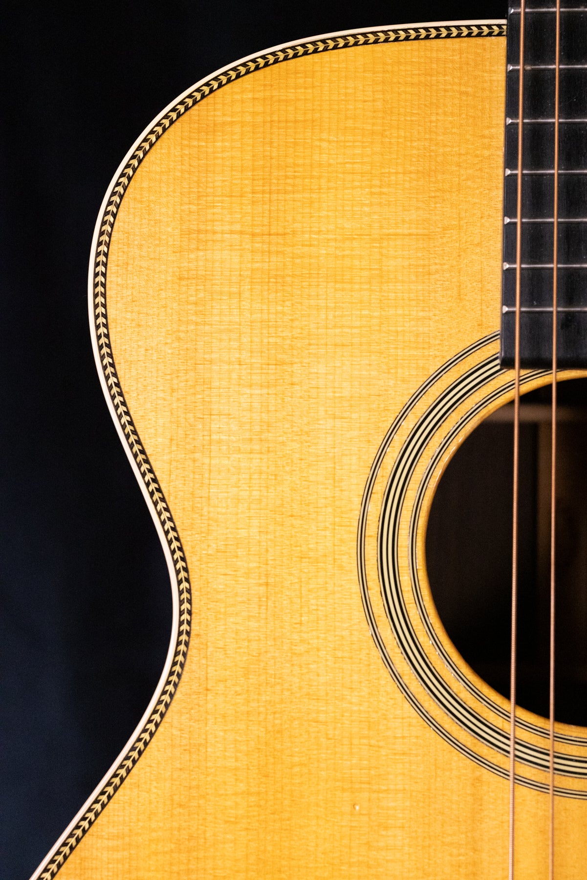 Used 2016 Martin OM-28 Sitka/Rosewood in Excellent Condition with Original Hard Shell Case