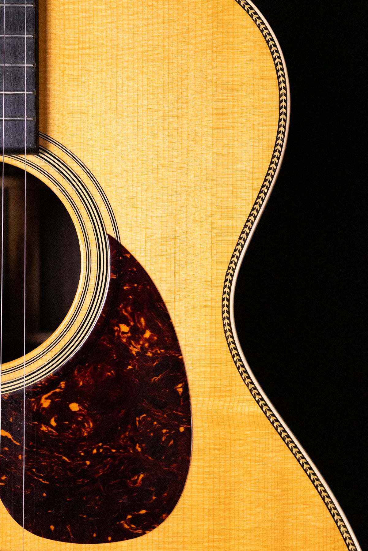 Used 2016 Martin OM-28 Sitka/Rosewood in Excellent Condition with Original Hard Shell Case