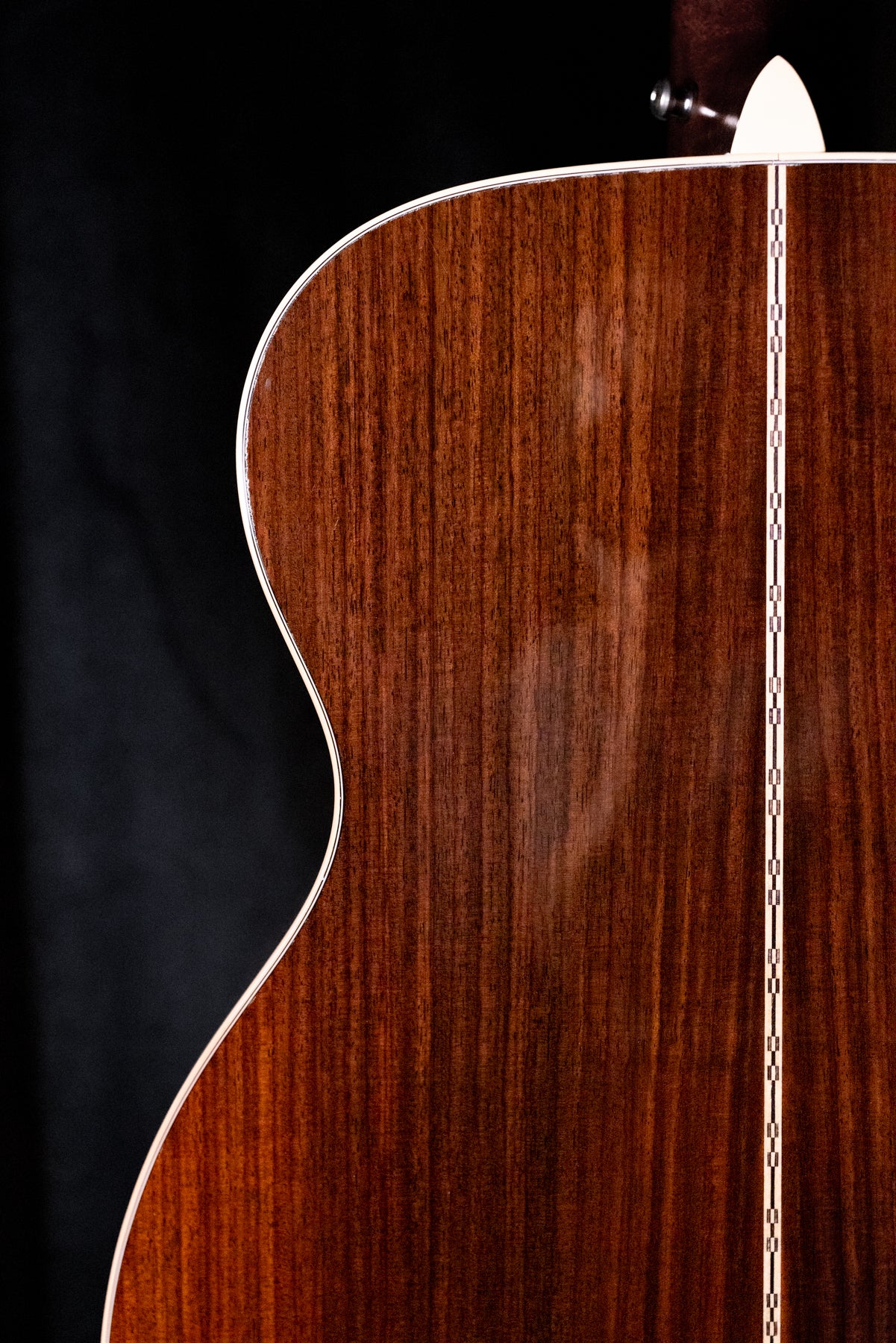Used 2016 Martin OM-28 Sitka/Rosewood in Excellent Condition with Original Hard Shell Case