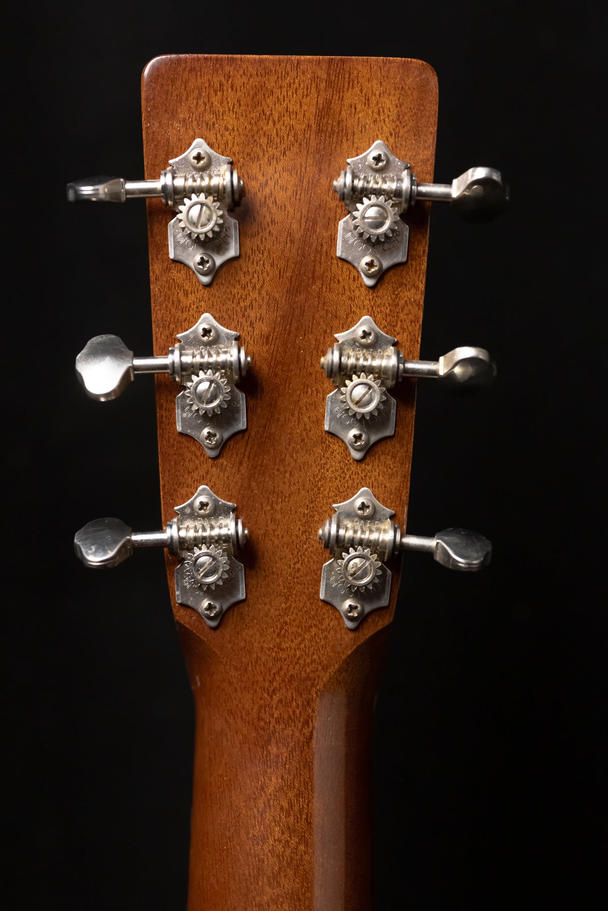 Atkin "Essential OM" Baked Sitka/ Mahogany