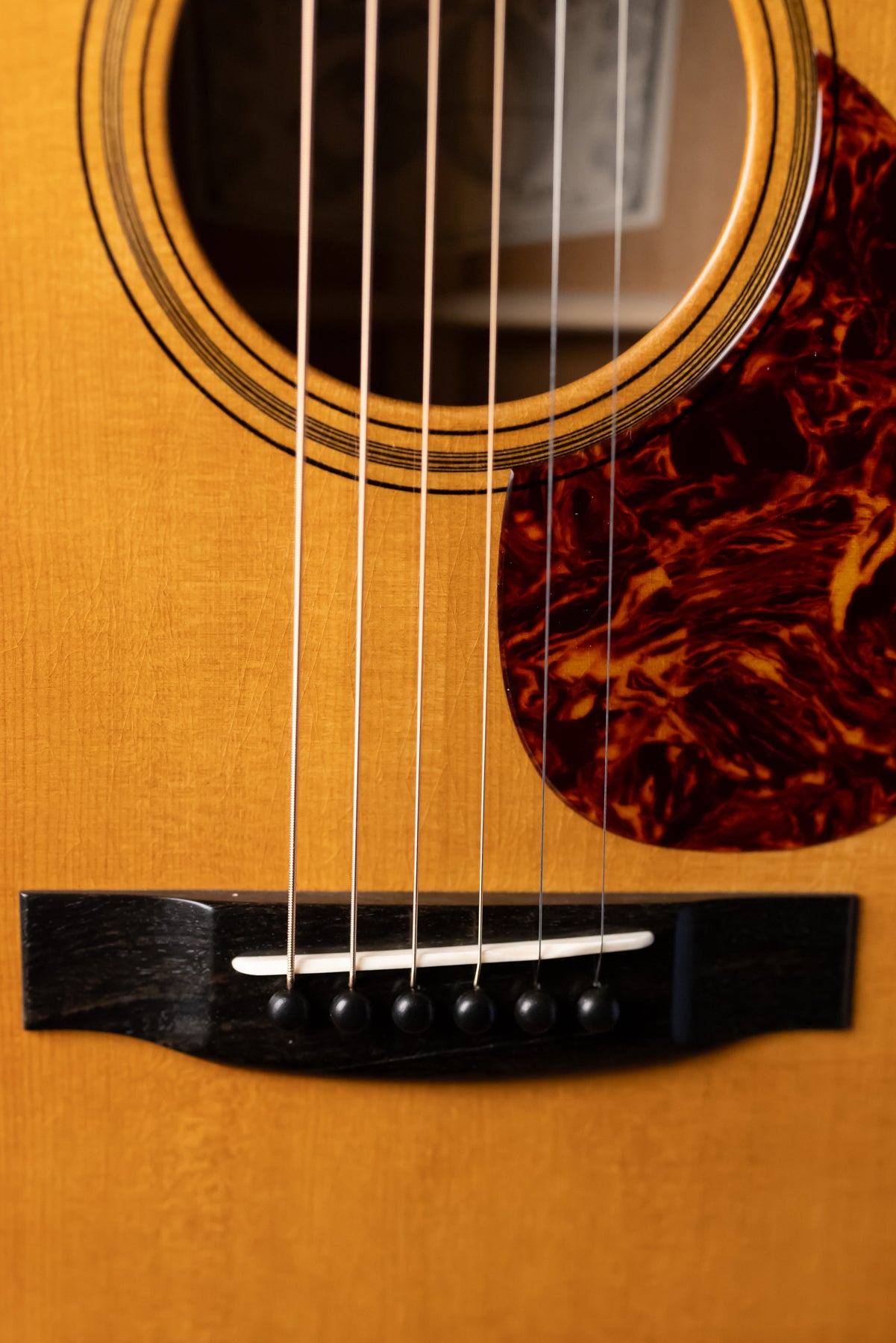 Atkin "Essential OM" Baked Sitka/ Mahogany