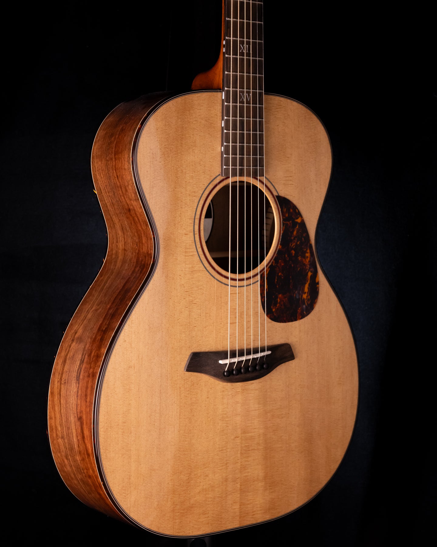 Furch Rainbow OM-TL Aged Spruce/Claro Walnut