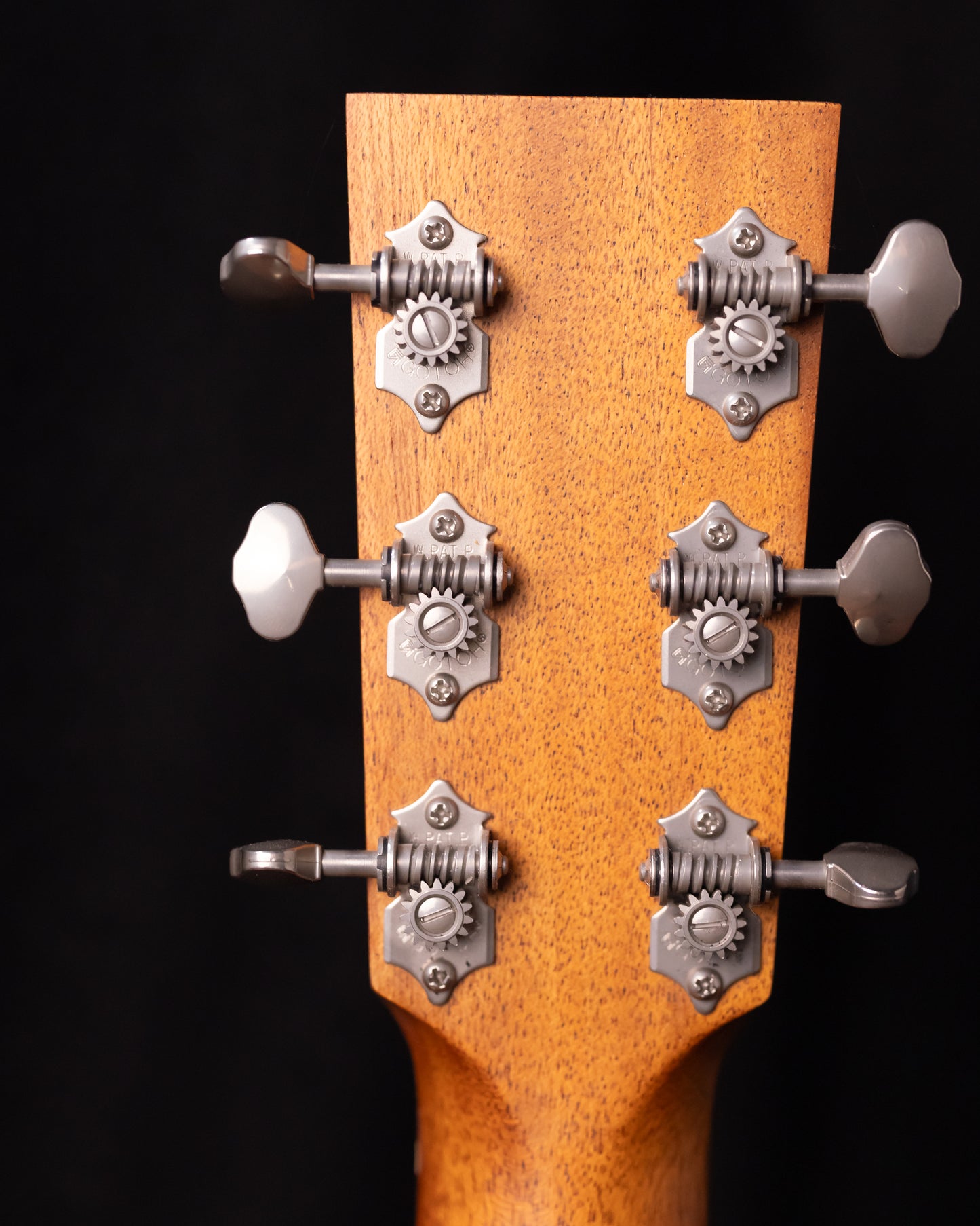 Vintage Pure OMc-SM  Sitka Spruce/Mahogany