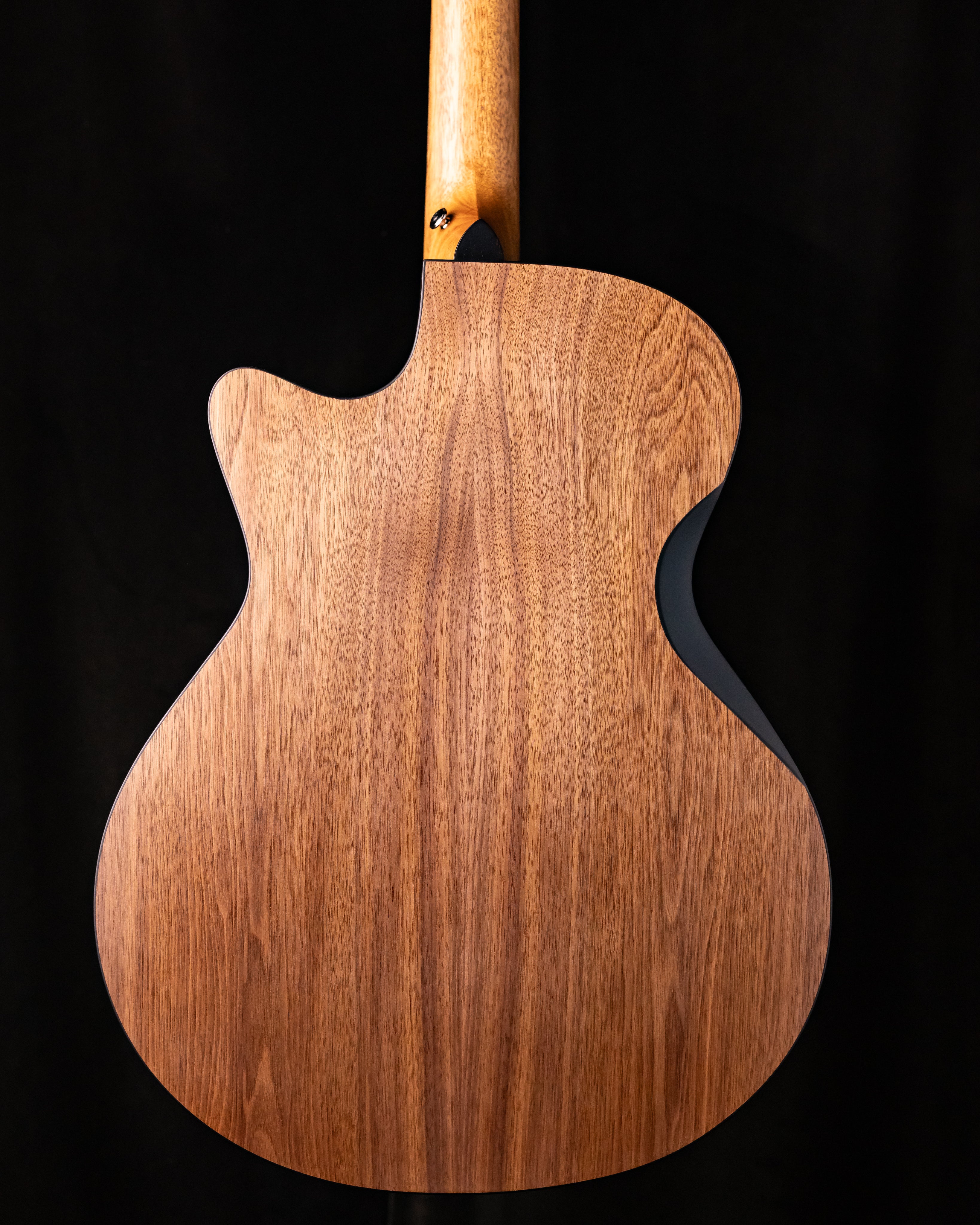 Furch Blue Deluxe Gc-SW Sitka/Black Walnut – The Fretted Buffalo