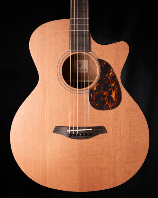 Furch Blue Series CM Cedar/ Mahogany Baritone Cutaway