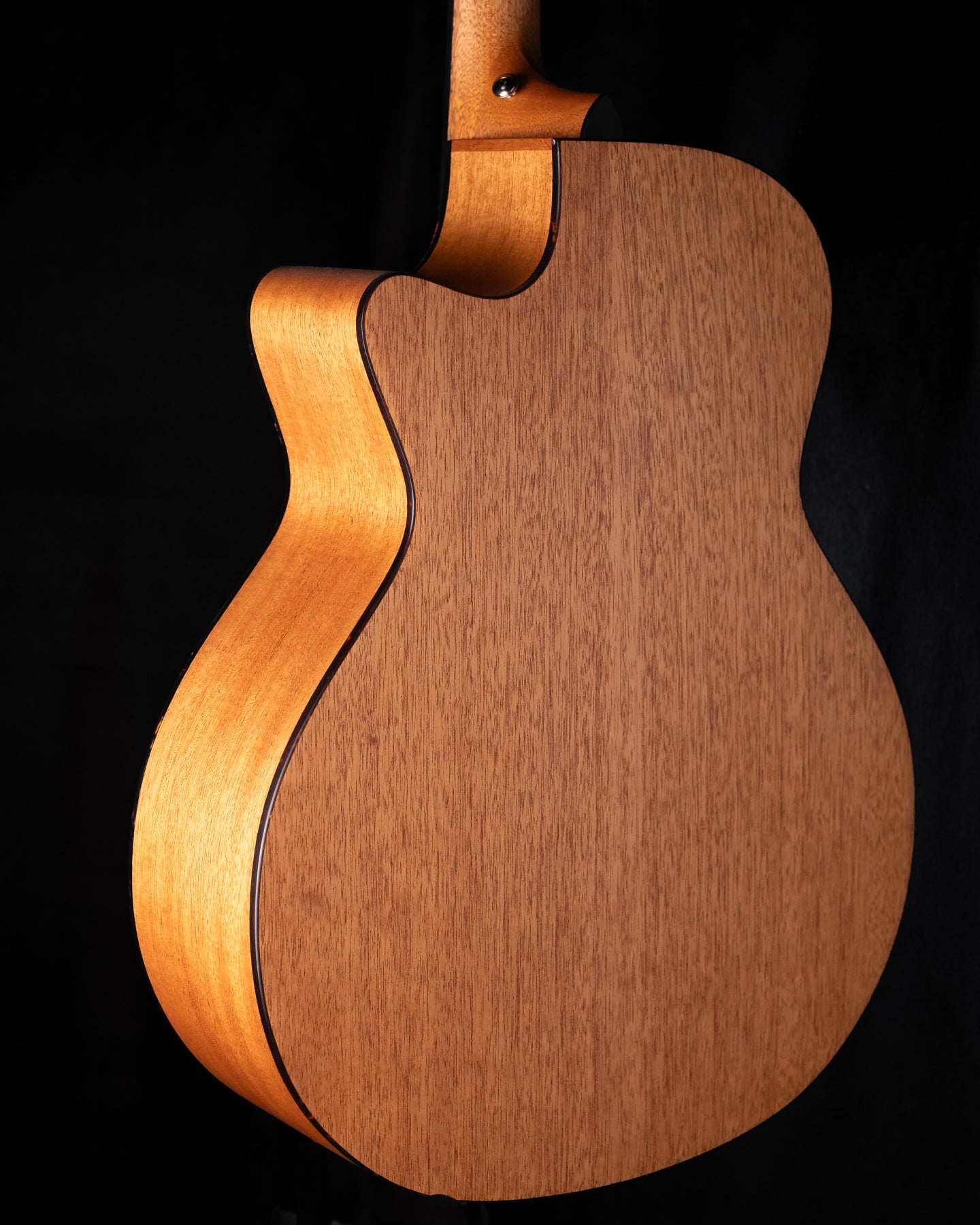 Furch Blue Series CM Cedar/ Mahogany Baritone Cutaway