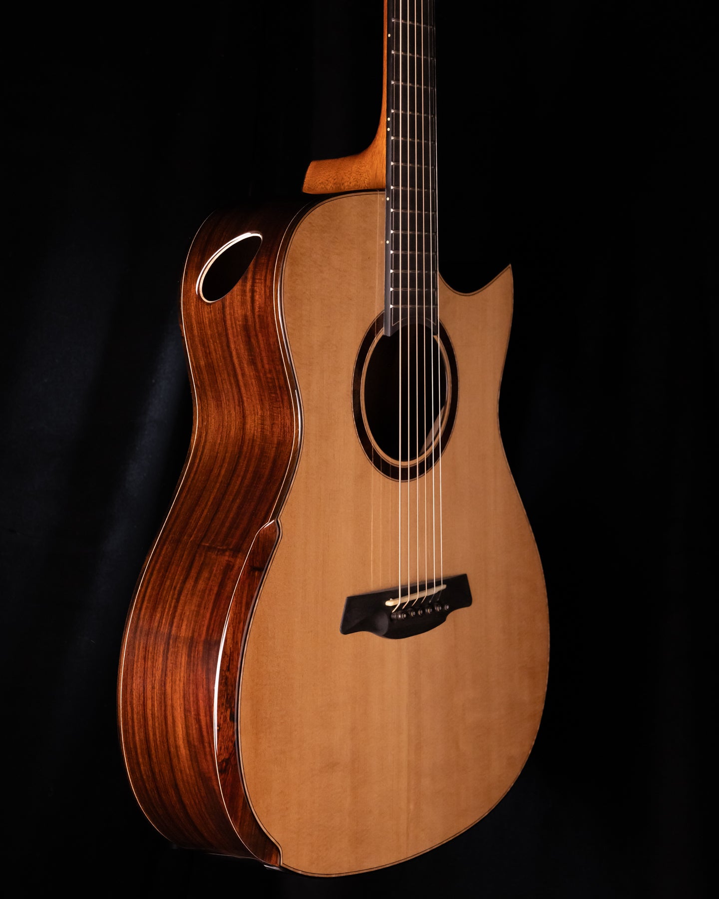 Hozen Black Label OM Sitka/Indian Rosewood