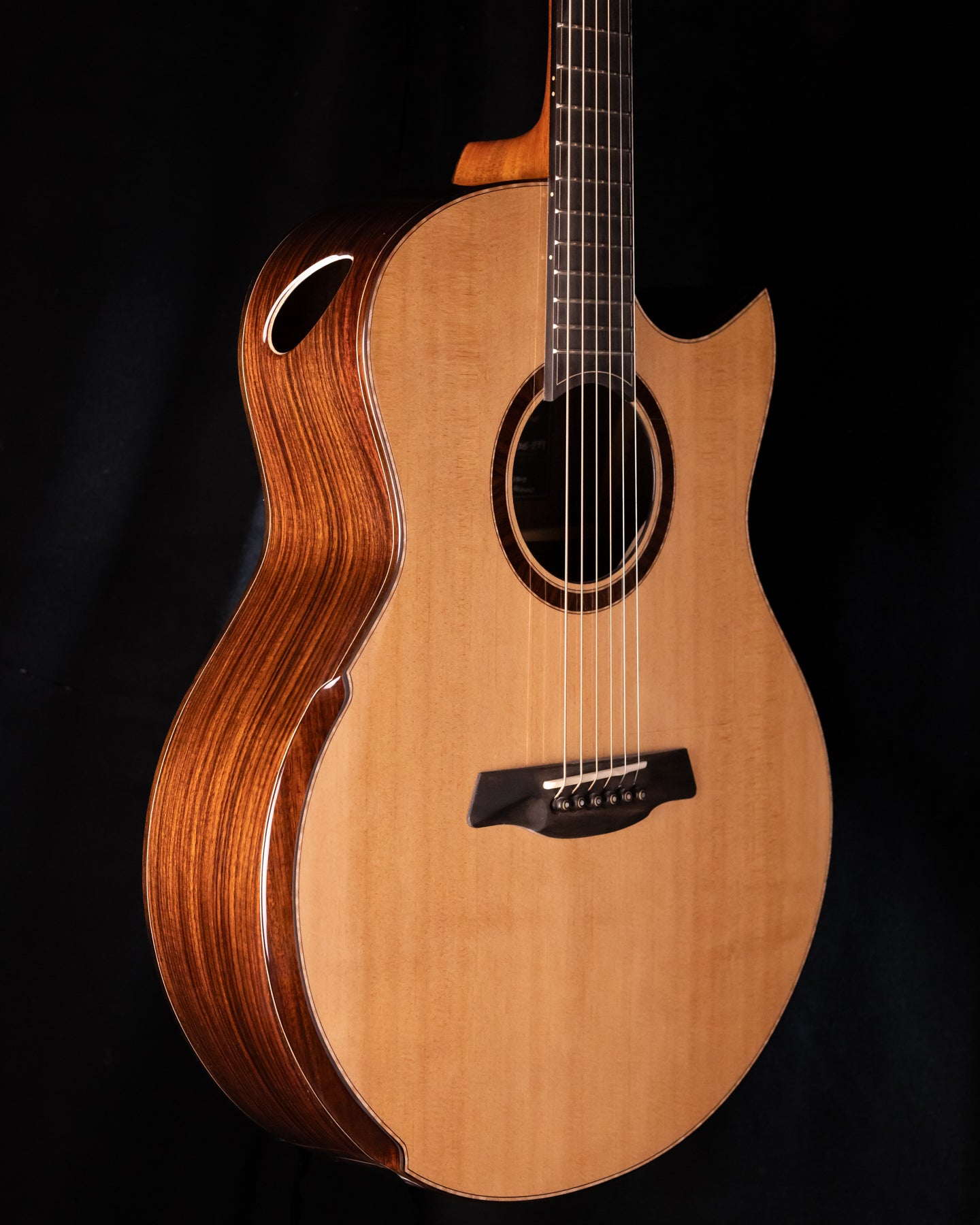 Hozen Black Label SJ-IR-SR Sitka/Indian Rosewood