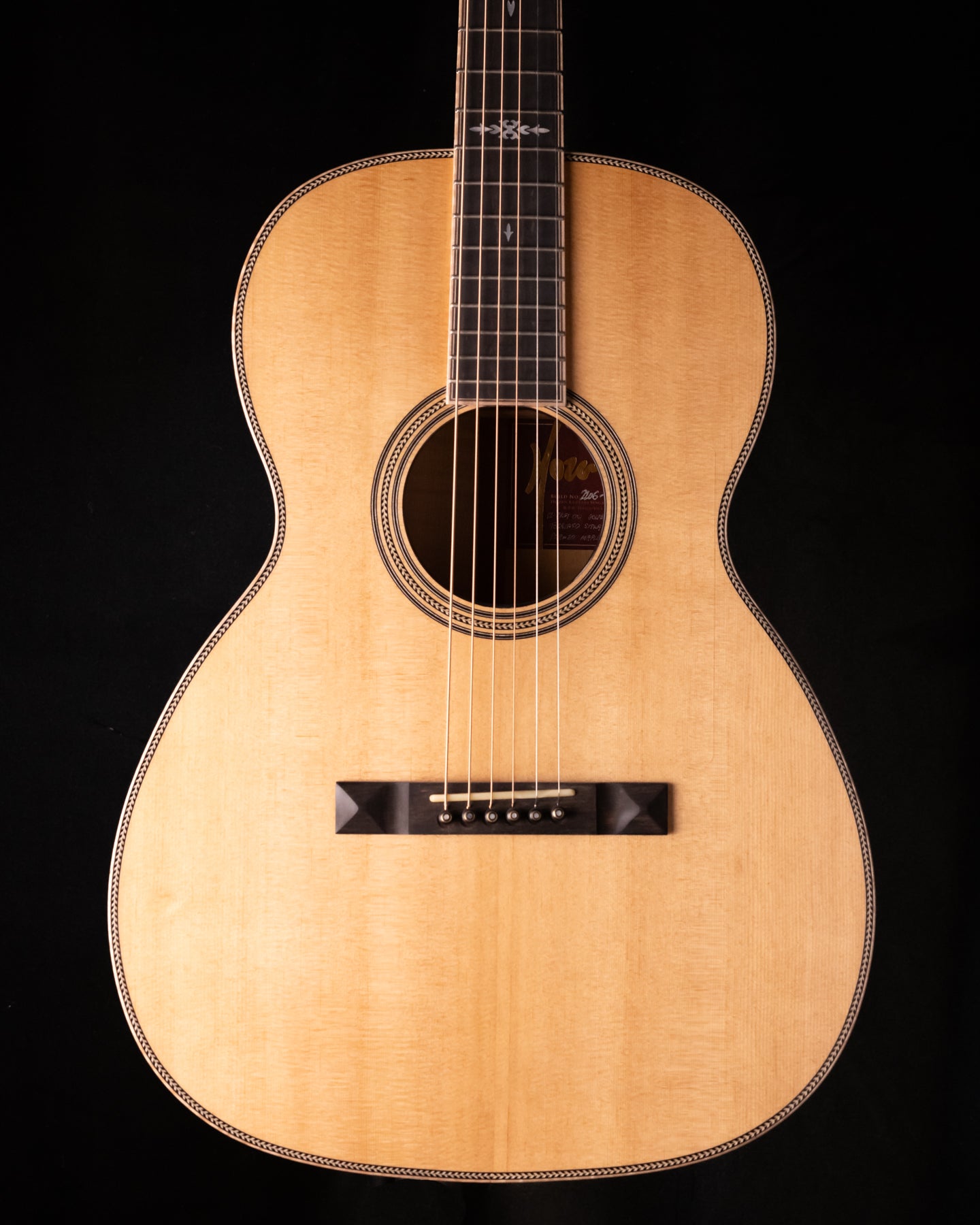 Hozen Red Label 12 Fret 00 "Golden Era" Torrefied Sitka/Flamed Maple