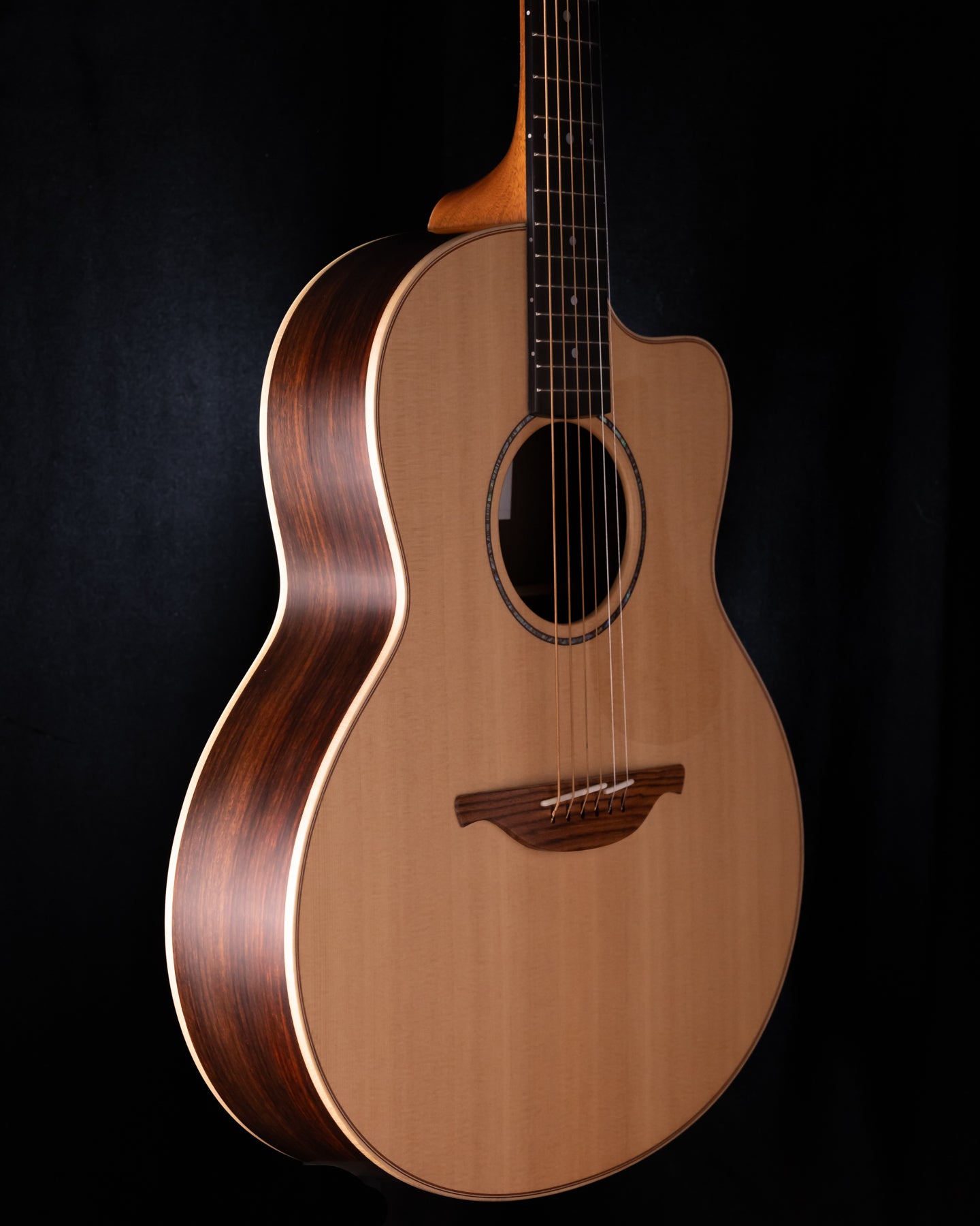 Lowden 32 SE Stage Edition Sitka Indian Rosewood