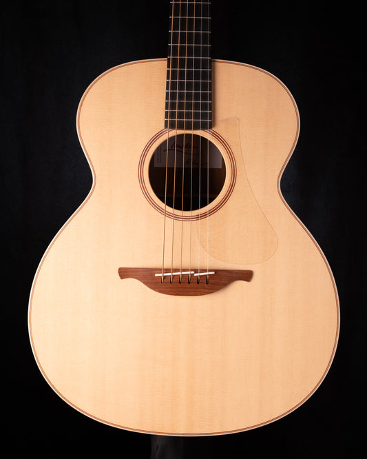 Lowden Original Series Jumbo O-34 Sitka Spruce/Koa