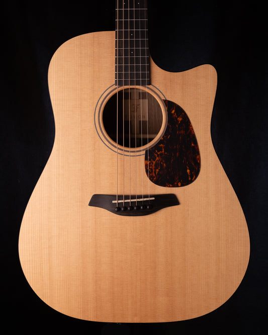 Furch Blue Series Dreadnaught Cutaway Dc-SW Sitka Spruce / Walnut