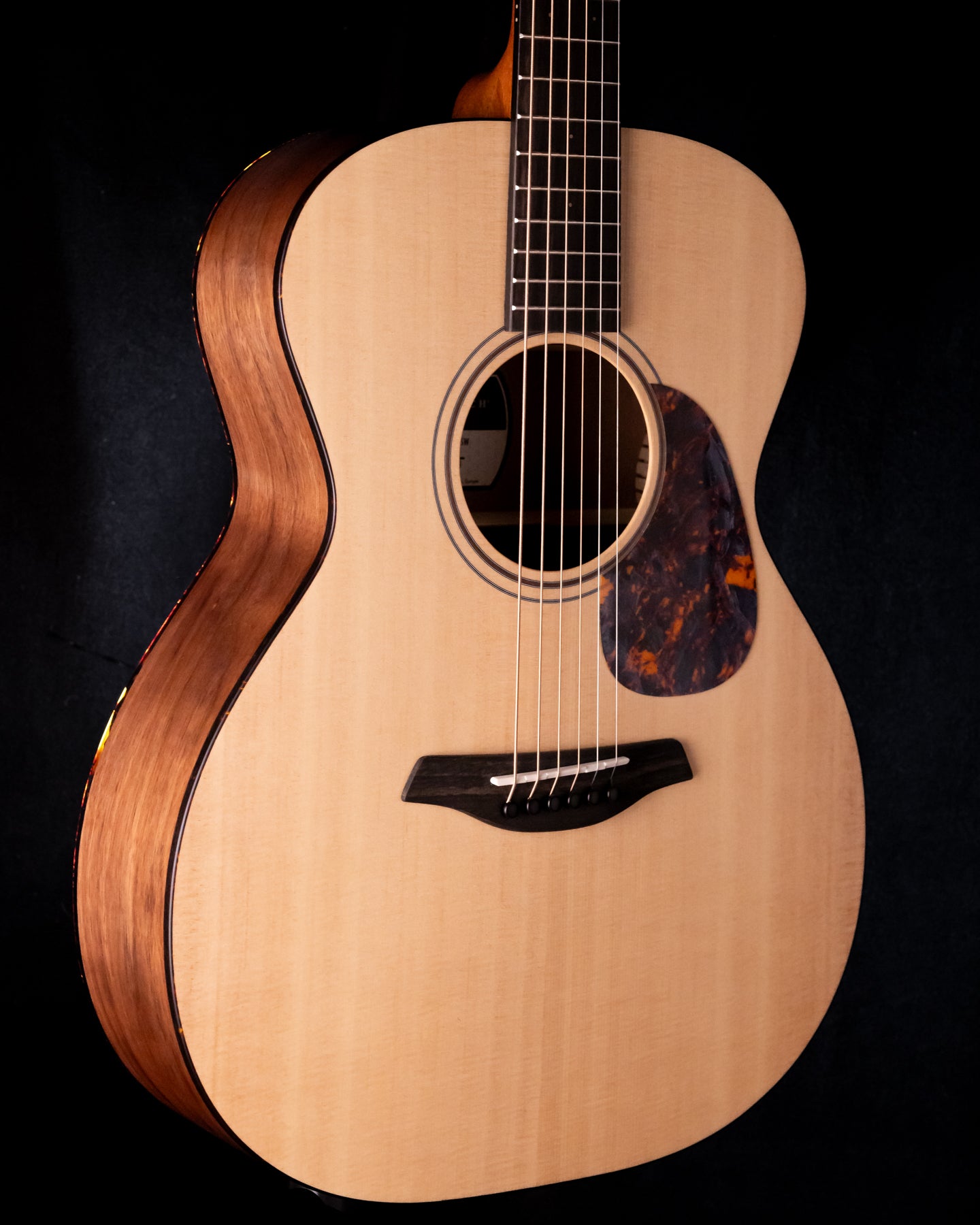 Furch Blue OM-SW Sitka Spruce/Walnut