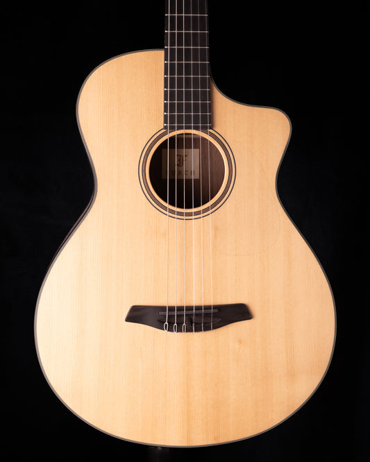 Furch GNc 2-SW Sitka Walnut Hybrid Classical