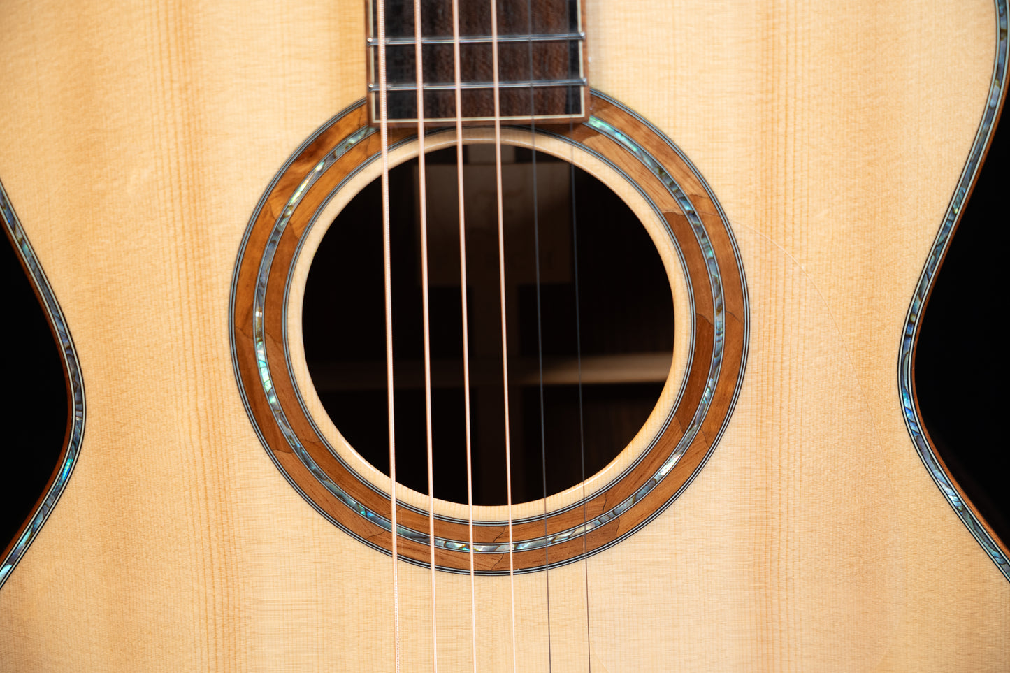 Previously Owned Furch Red Series G-LC Alpine/Cocobolo