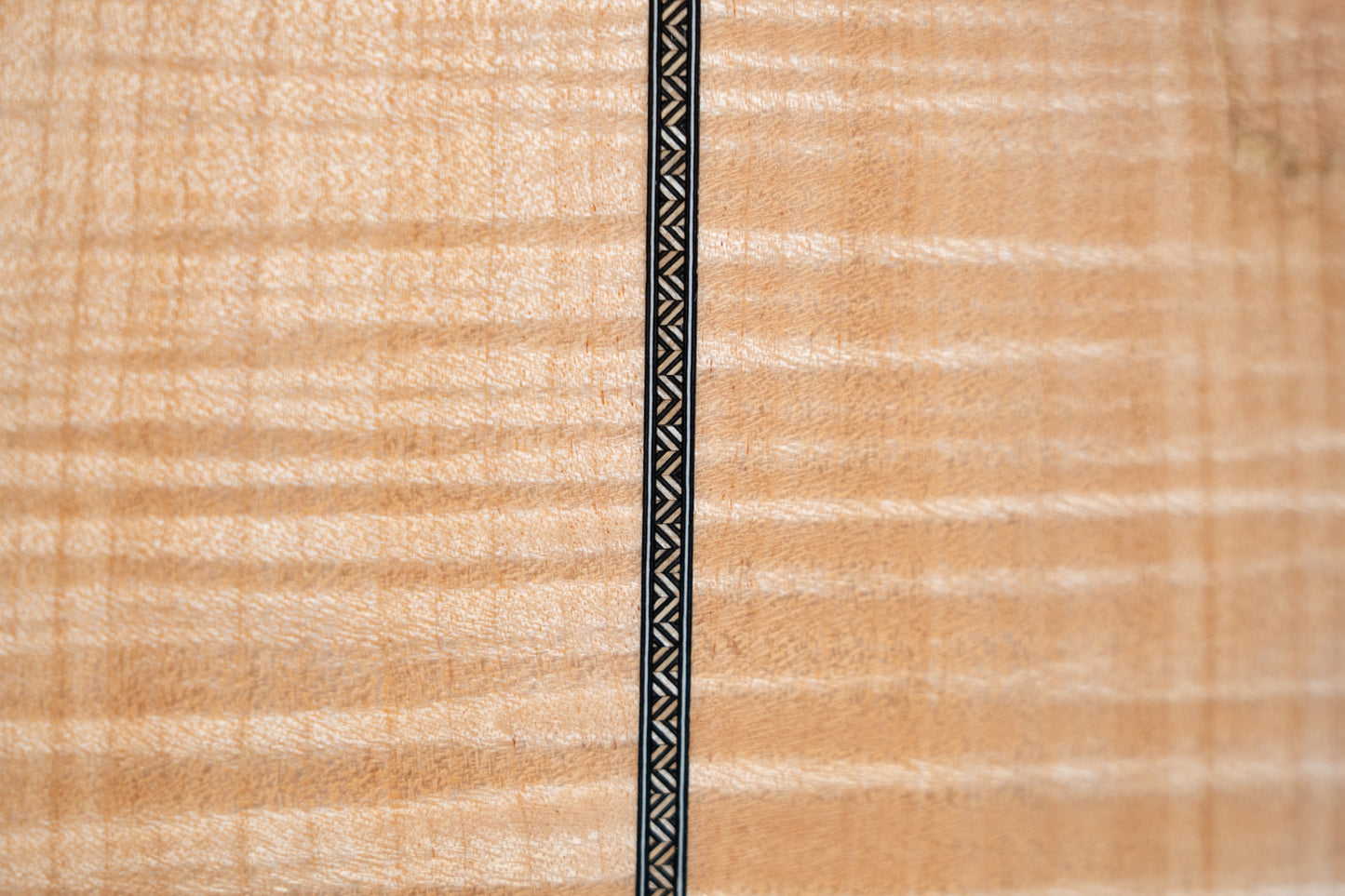 Huss & Dalton DS-12 Custom Slope 12 Fret Sinker Redwood/Sinker Maple