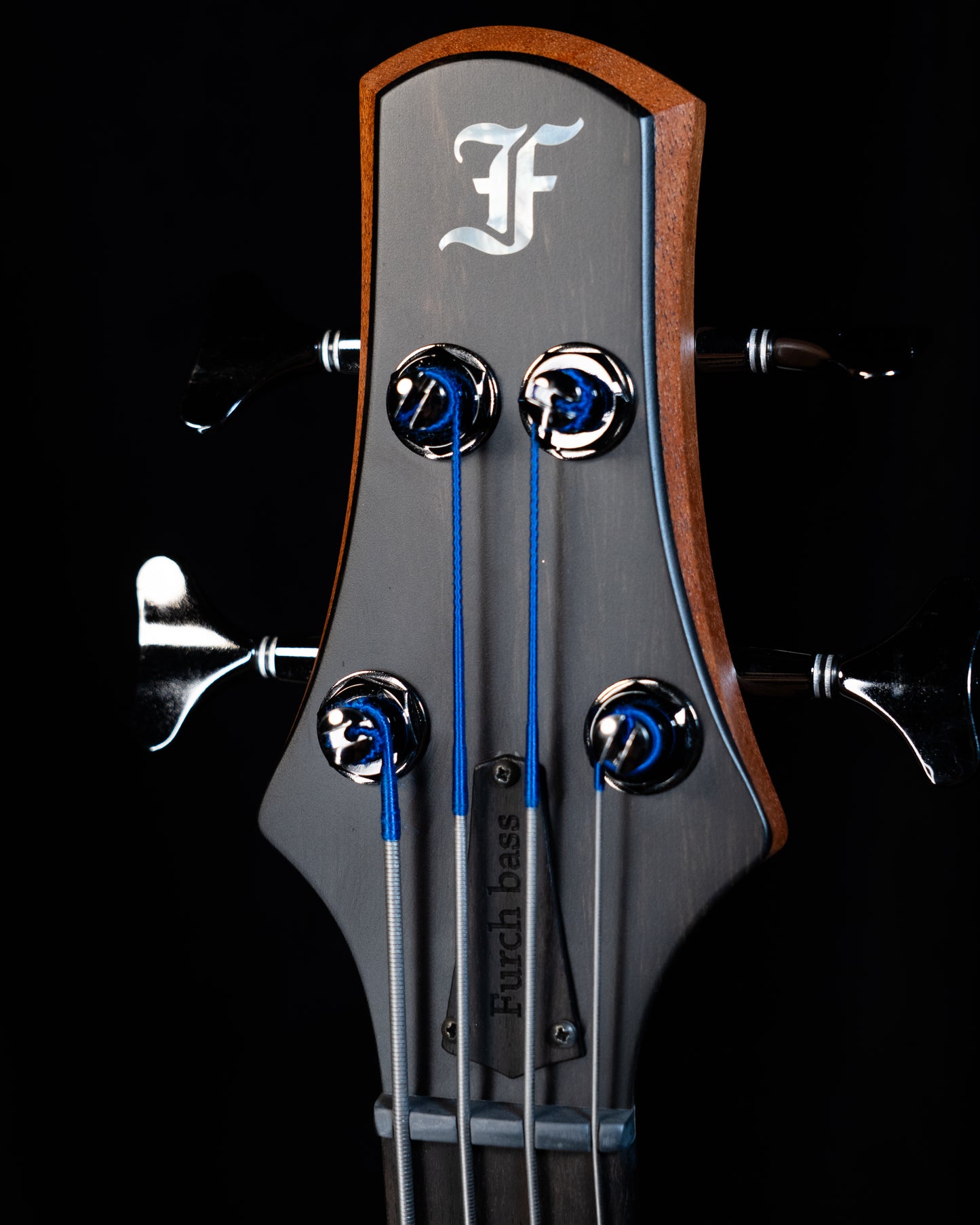 Furch Bc 62-SW 4 FR Sitka/Walnut Fretless! Baggs Anthem SL
