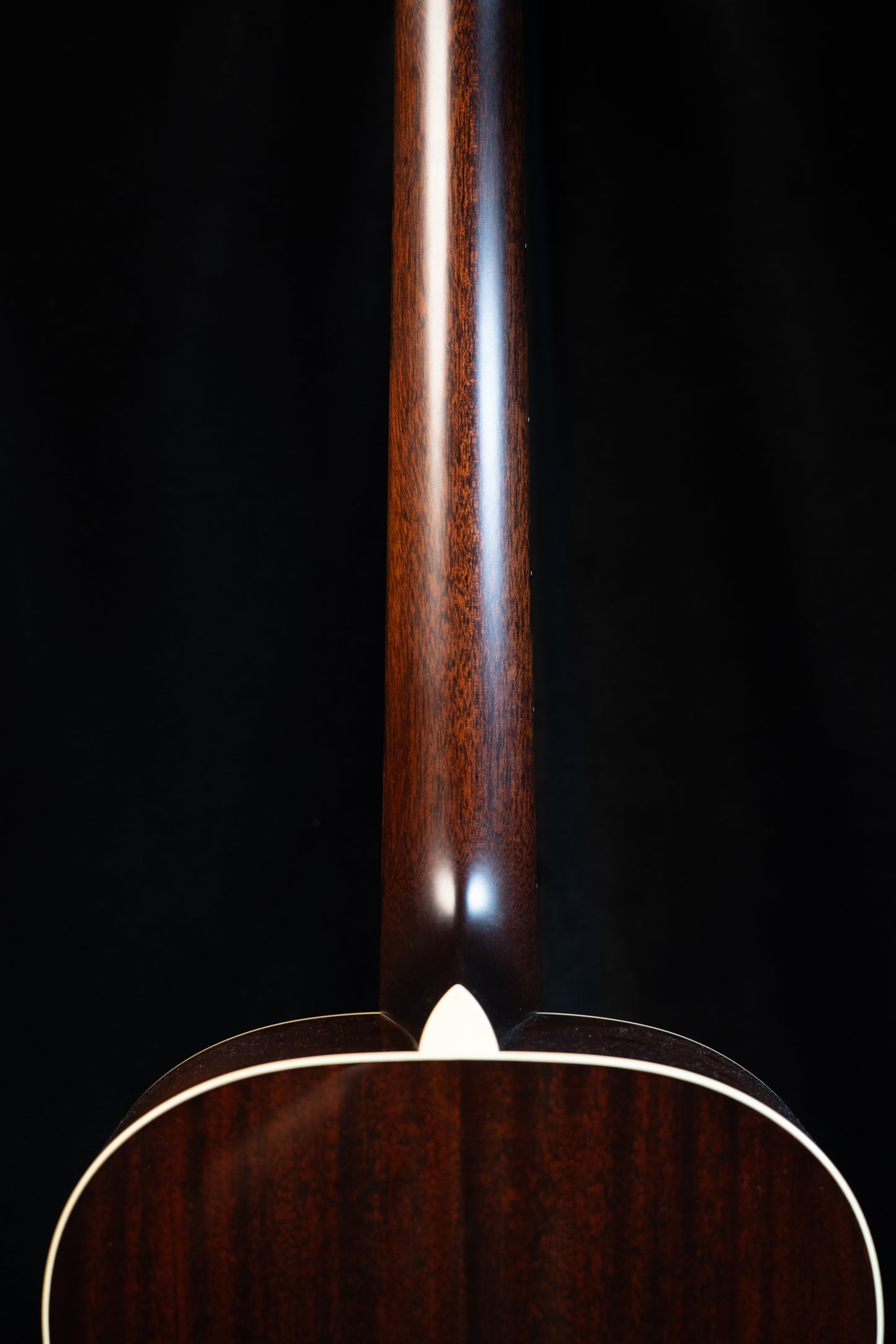 Bourgeois L-DBO The Artist Adirondack/ Mahogany