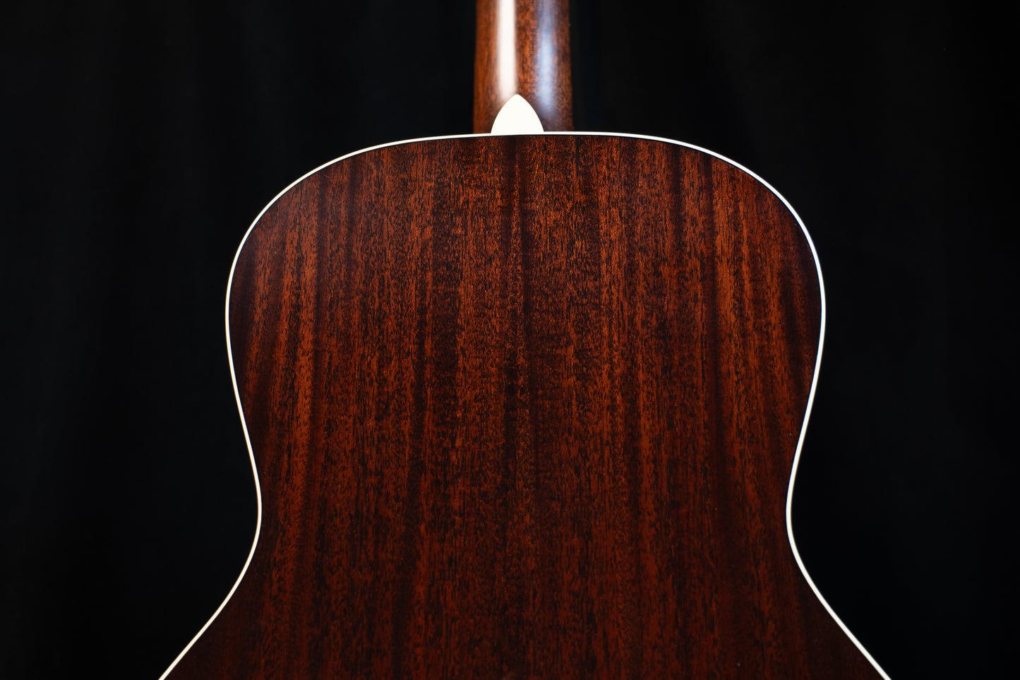 Bourgeois L-DBO The Artist Adirondack/ Mahogany