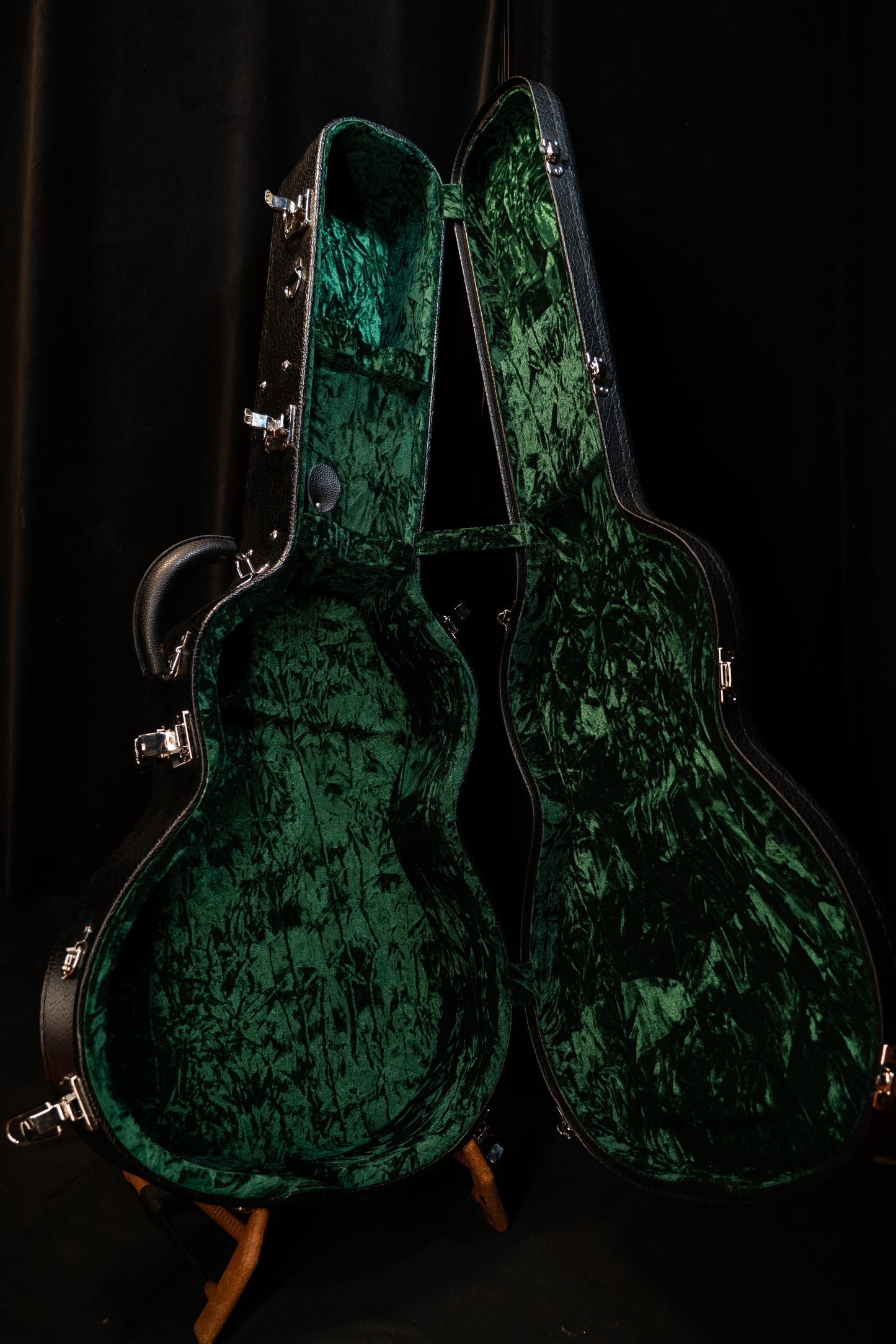 Bourgeois L-DBO The Artist Adirondack/ Mahogany