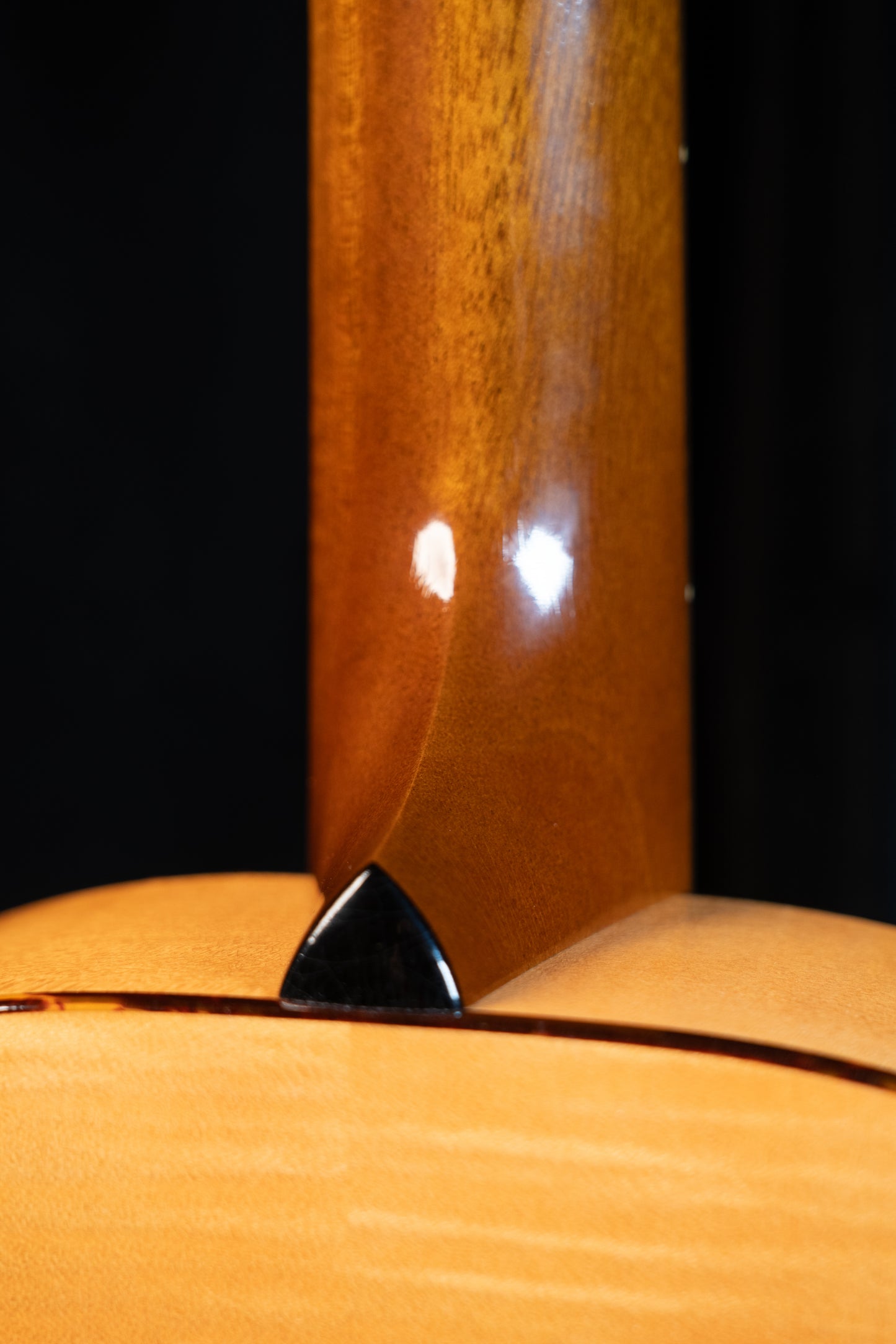Atkin Kingfisher L-36 Baked Sitka/Flame Maple