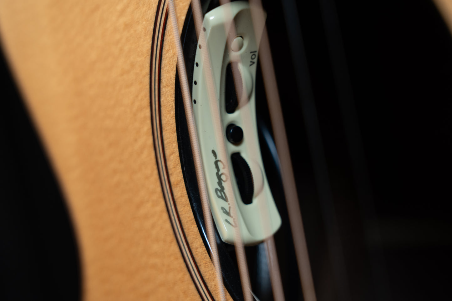 Previously Owned McNally Deep Body OM Sitka/Claro Walnut