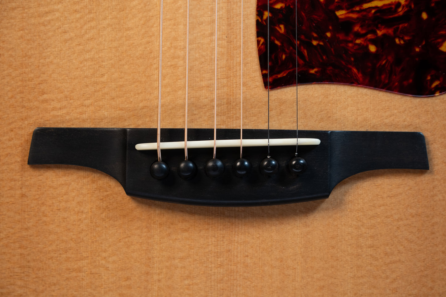 Previously Owned McNally Deep Body OM Sitka/Claro Walnut