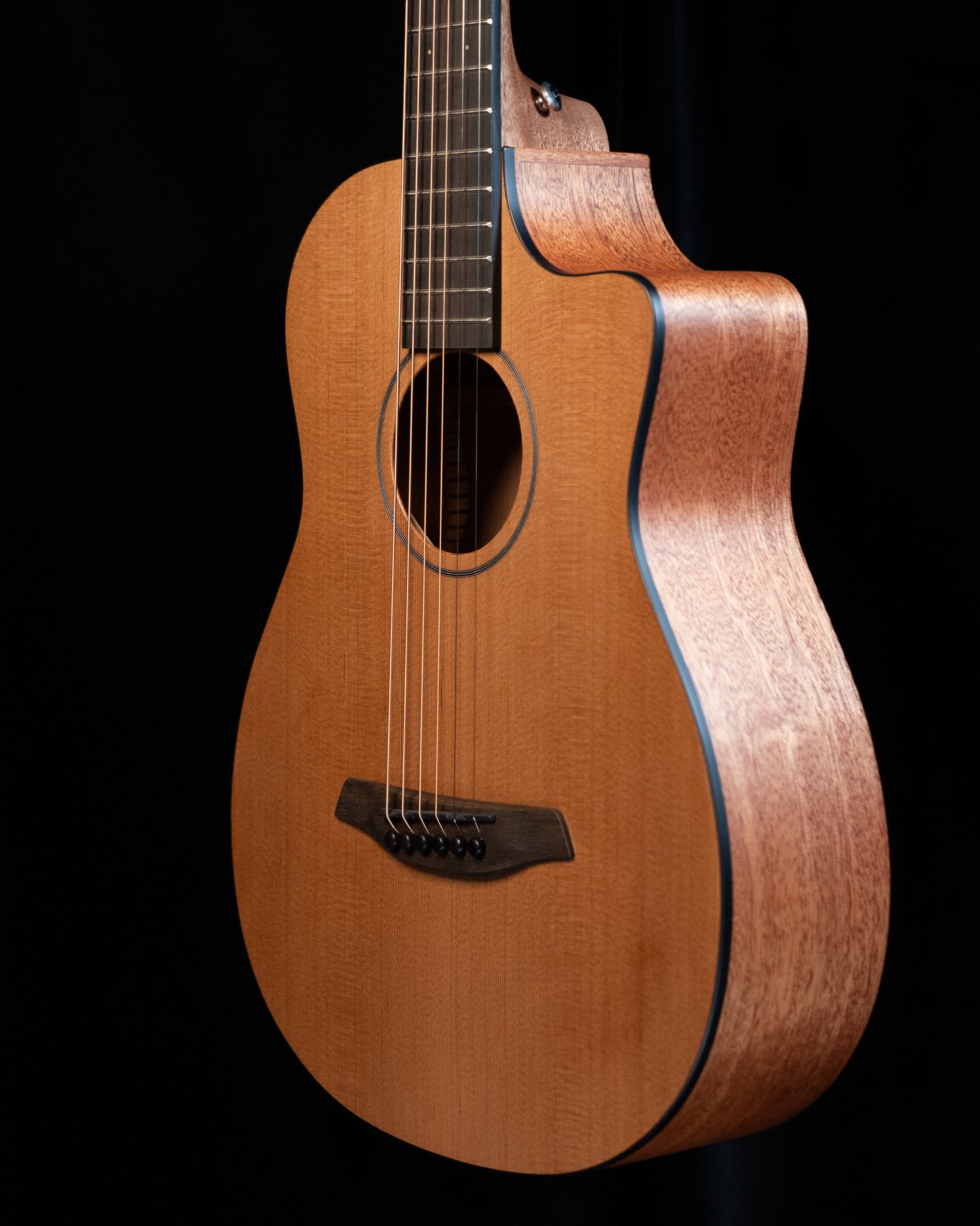 Furch Pioneer CMa Western Red Cedar/Mahogany Travel Guitar
