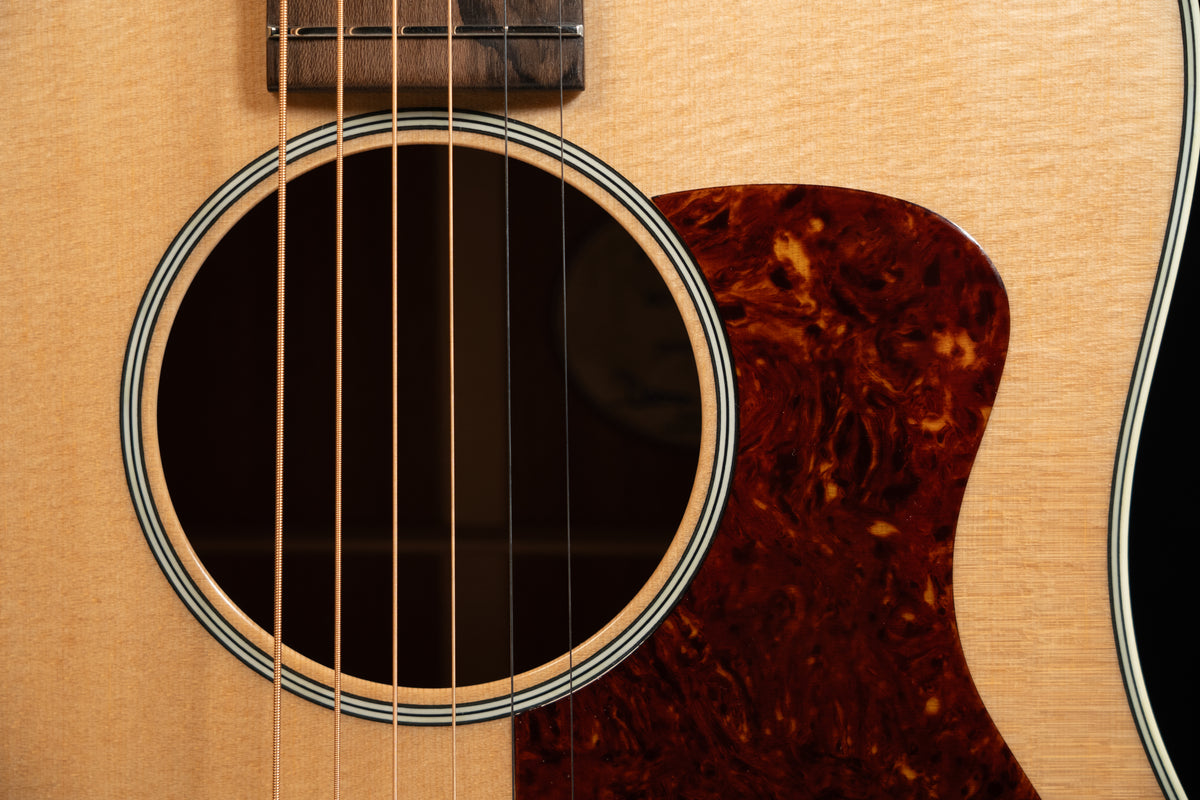 Bourgeois Professional SD Natural S Sitka/Mahogany