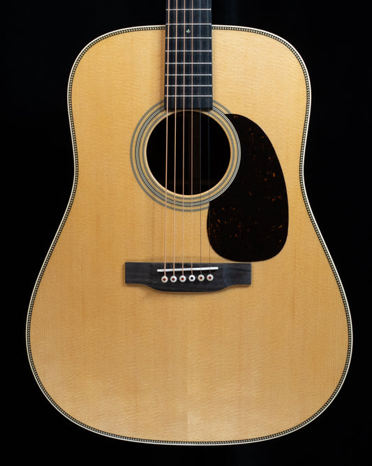 Martin Standard Series HD-28