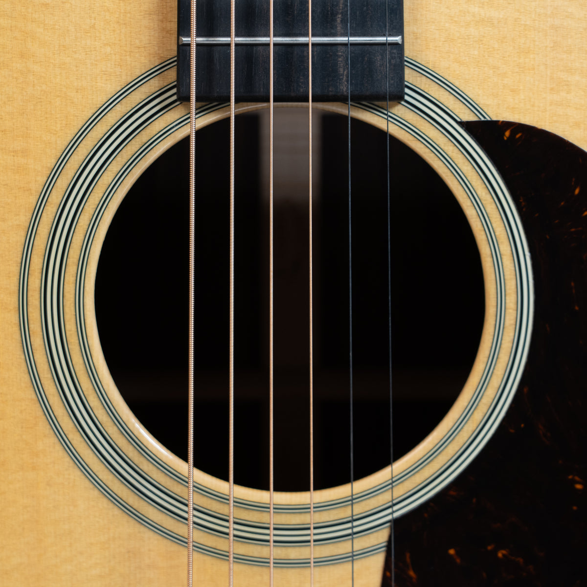 Martin Standard Series HD-28