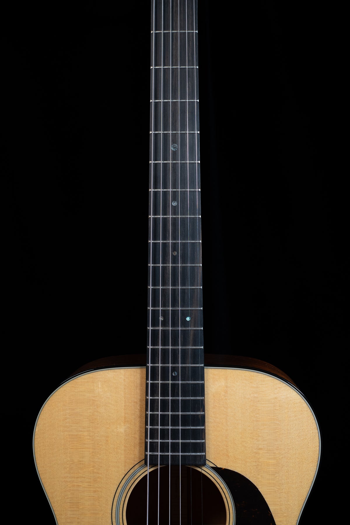Martin Standard Series 00-18