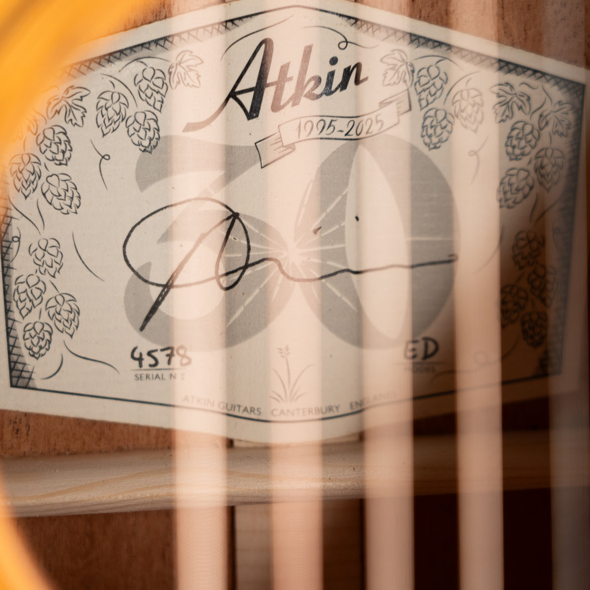 Atkin Essential D Baked Sitka/Mahogany