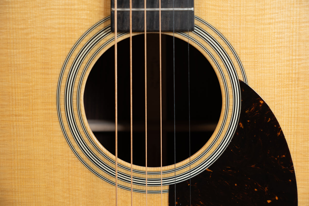 Martin Standard Series OM-28