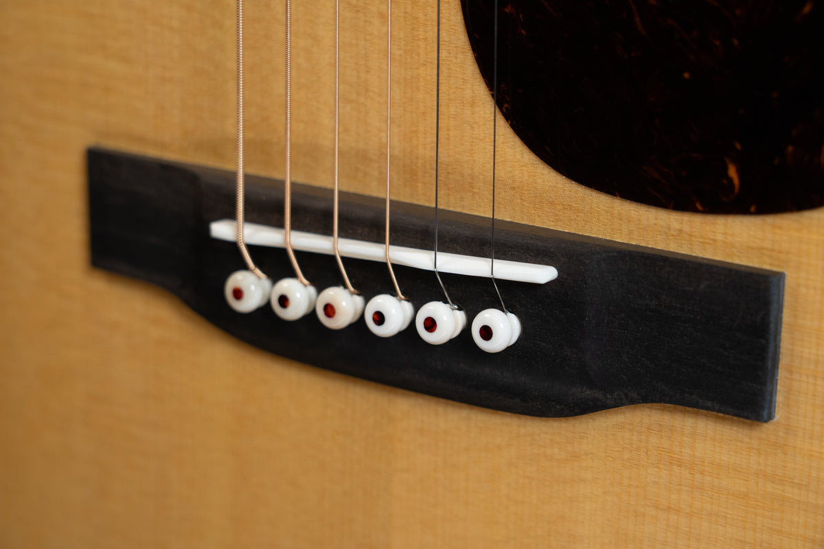 Martin Standard Series OM-28