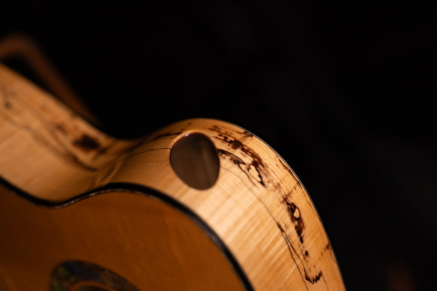 Hozen Blue Label OM FM Swiss Moon Spruce/Spalted Maple