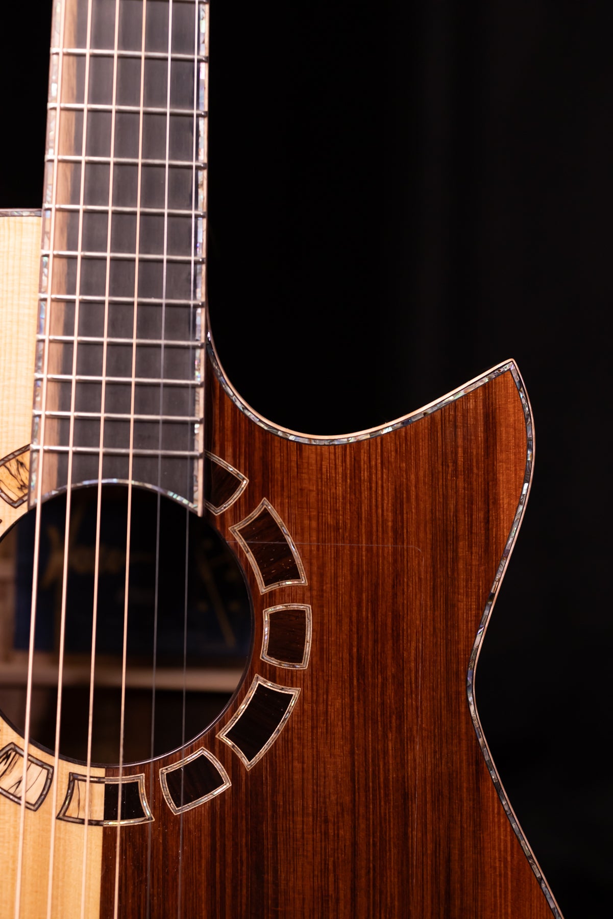 Hozen Blue Label Yin Yang "Peace " Guitar