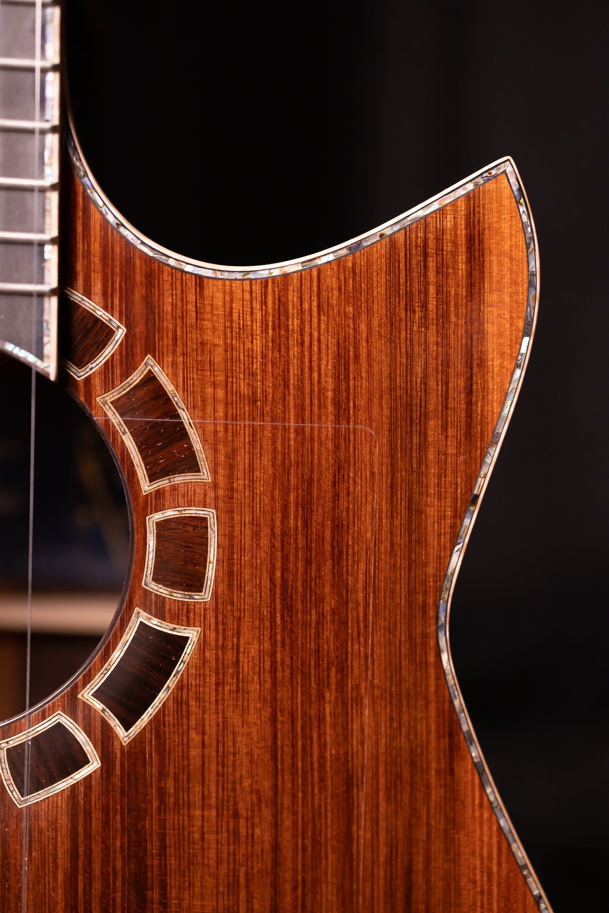 Hozen Blue Label Yin Yang "Peace " Guitar