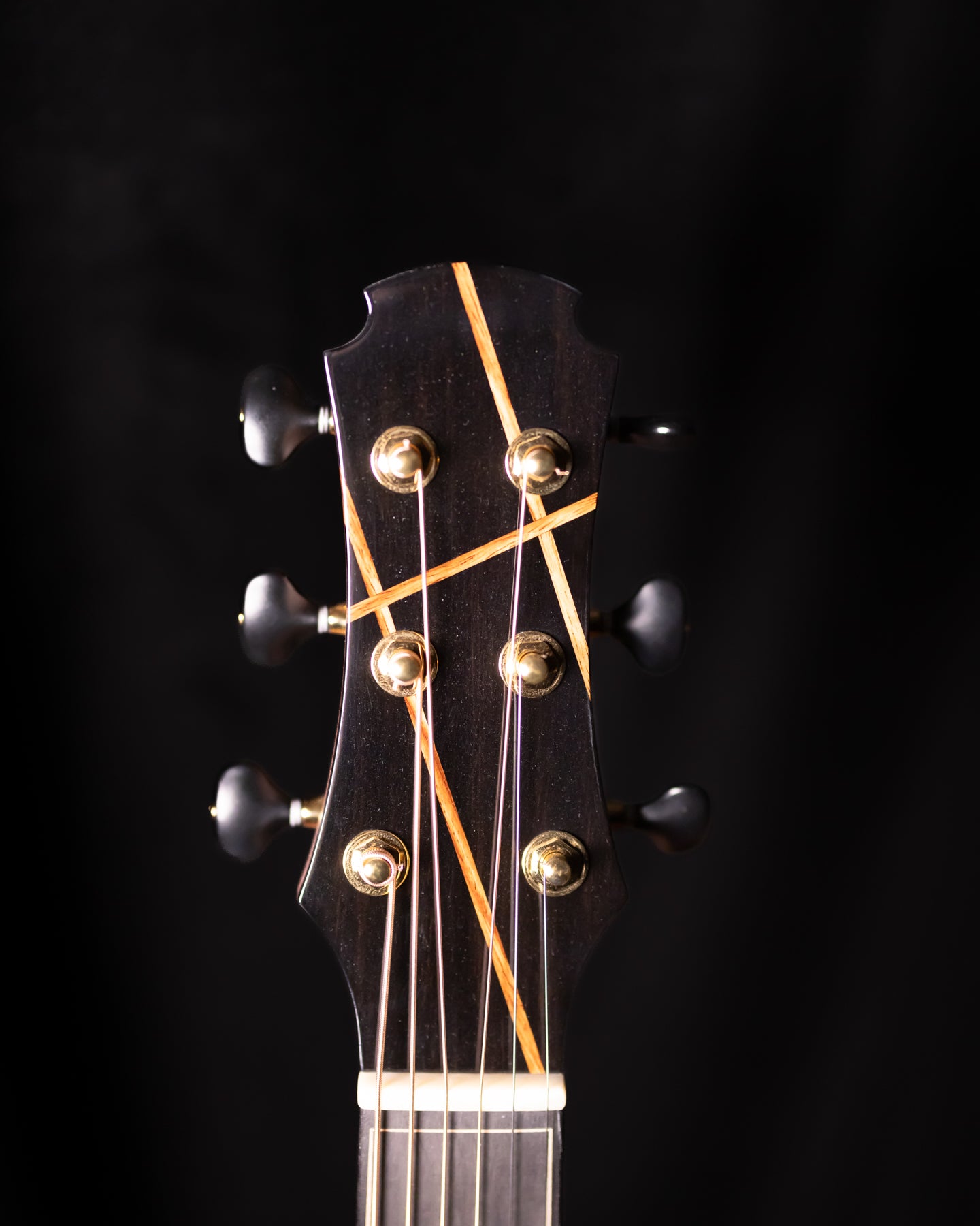 Hozen Blue Label Deep OM Sitka/Santos Rosewood