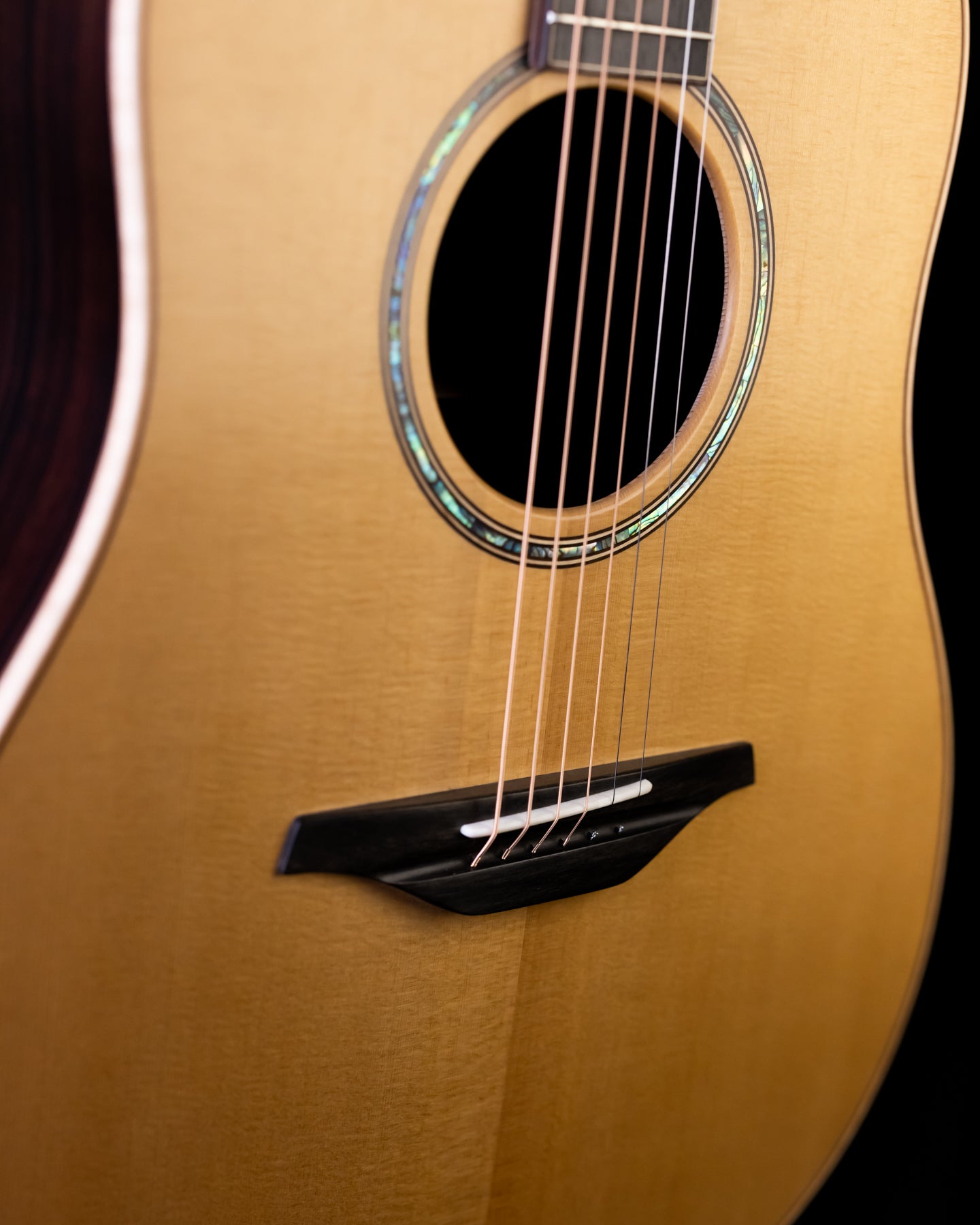 McIlroy ADG32 Custom Slope Torrefied Englemann Spruce/Master Grade Indian Rosewood