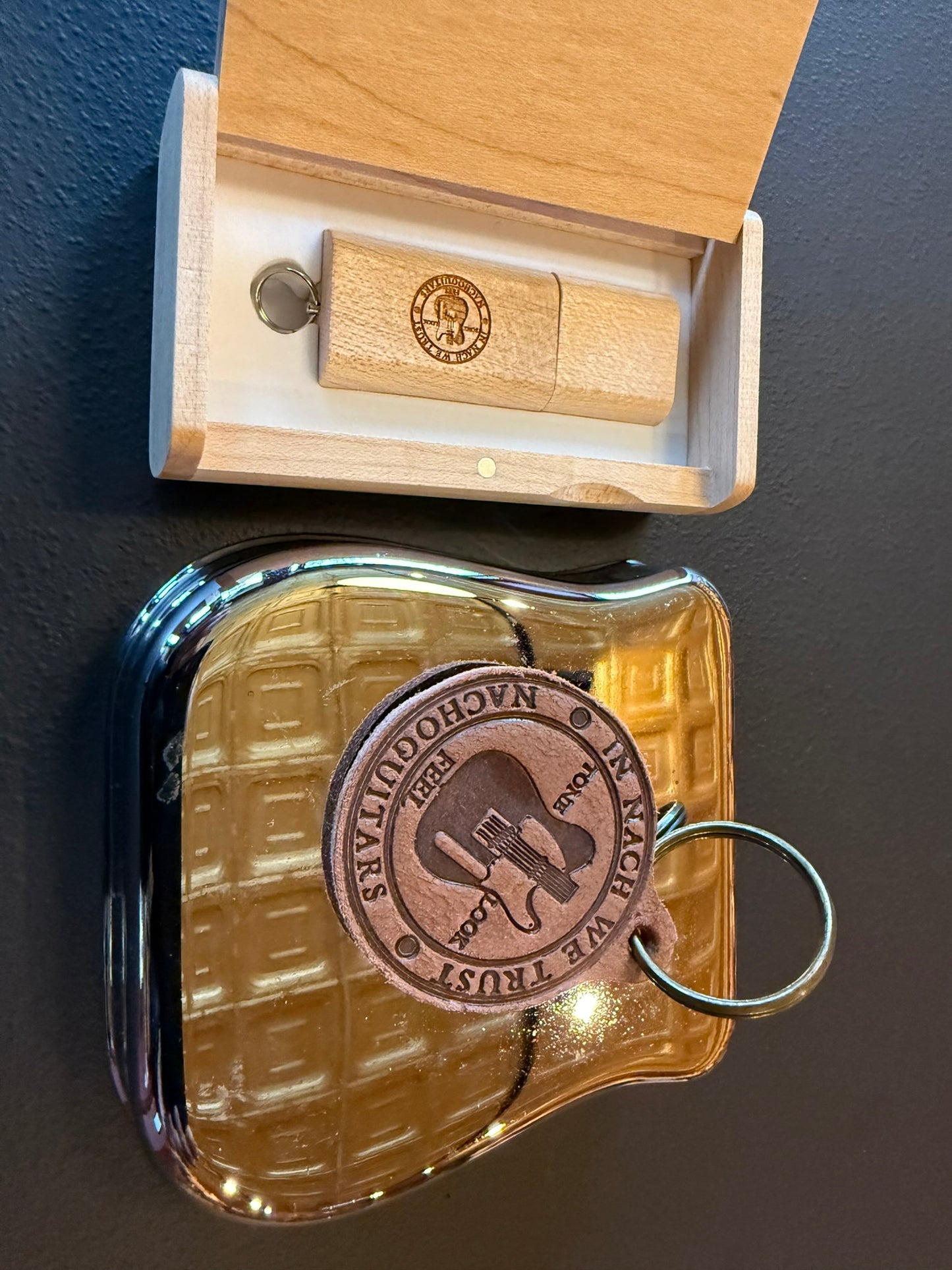 Nacho Guitars Telecaster Butterscotch Blonde Blackguard 2022