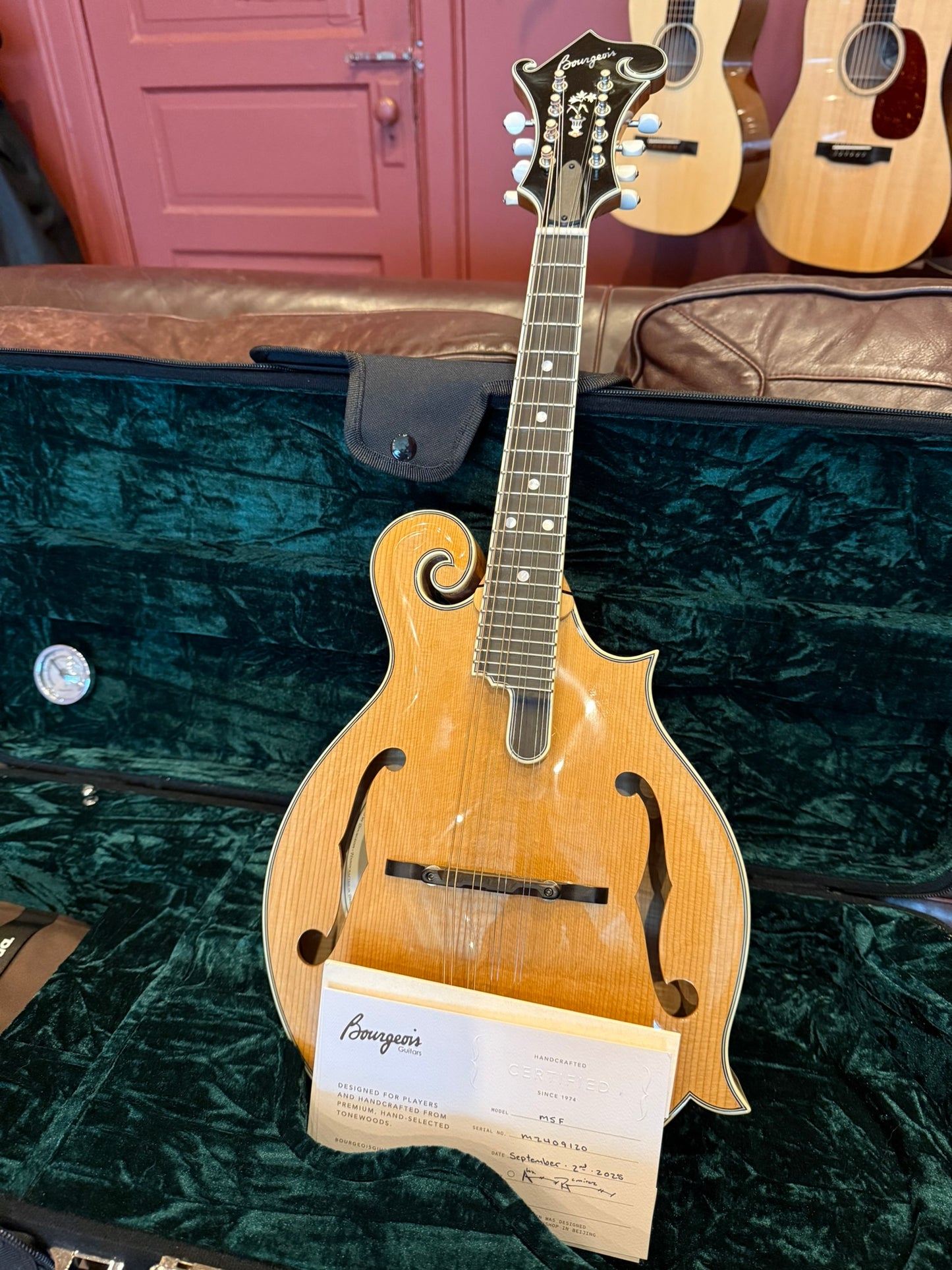 Bourgeois M5F Mandolin Torrefied Adirondack/ Highly Figured Maple