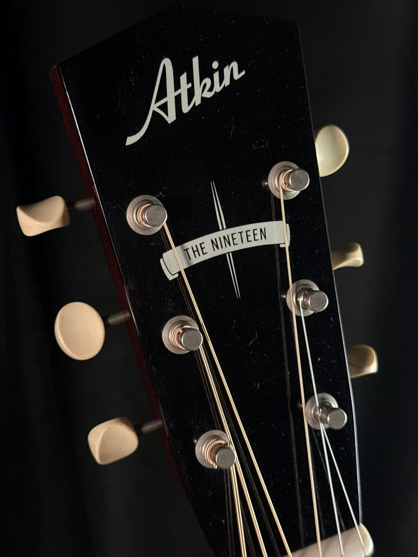 Atkin 19-STD Small Slope Shoulder Baked Sitka/Mahogany Black Top