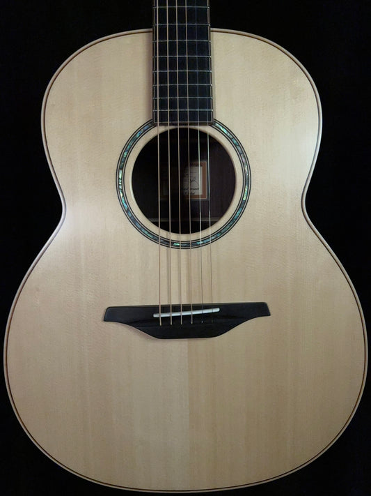 McIlroy A30 Sitka/Indian Rosewood