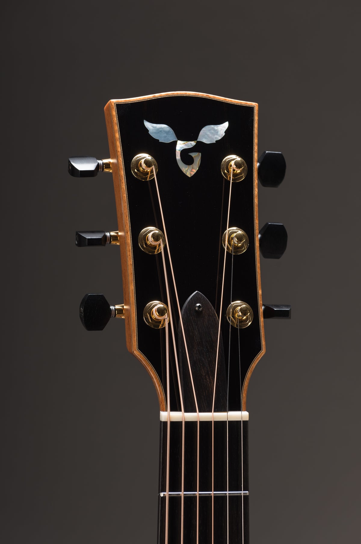 Goodall Standard Master Grade Redwood/AAA Honduran Mahogany