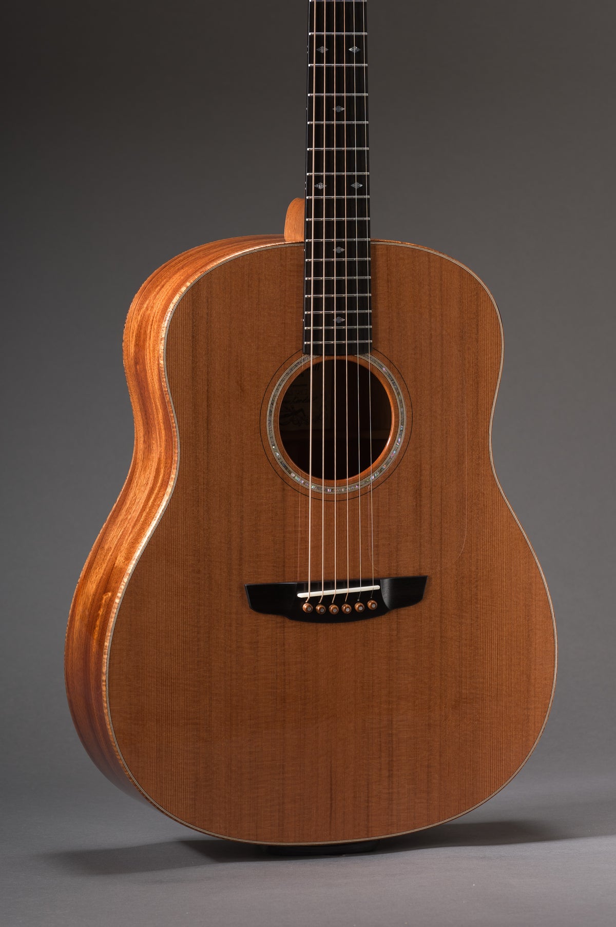 Goodall Standard Master Grade Redwood/AAA Honduran Mahogany